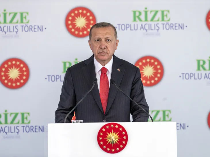 son-dakika-baskan-erdogandan-rizede-onemli-aciklamalar-1597503118154.jpg Son dakika: Başkan Erdoğan'dan Rize'de önemli açıklamalar - 1