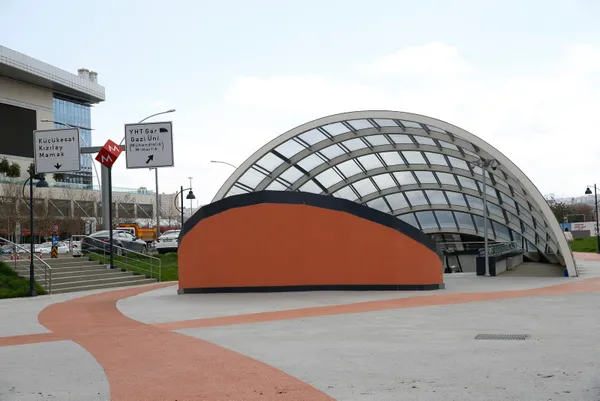 Başkent’e dev eser: AKM-Gar-Kızılay metro hattı açıldı! Başkan Erdoğan’dan 7’li koalisyona sert tepki: Kandil’den verilen talimatlarla yol yürüyorlar