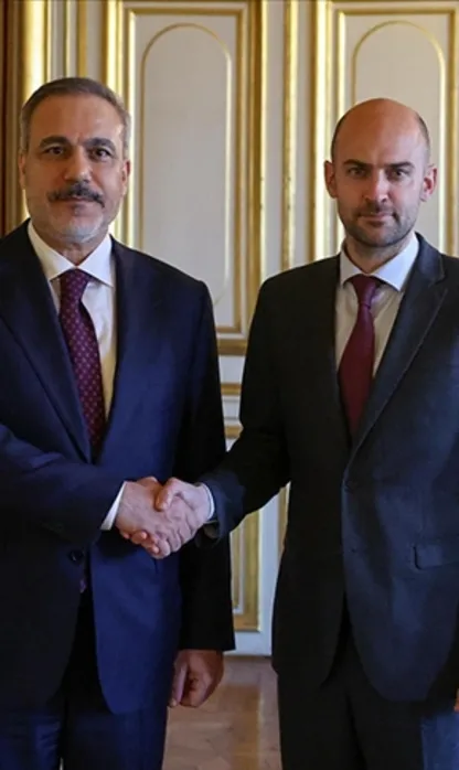 Fidan Fransız mevkidaşı Barrot ile görüştü