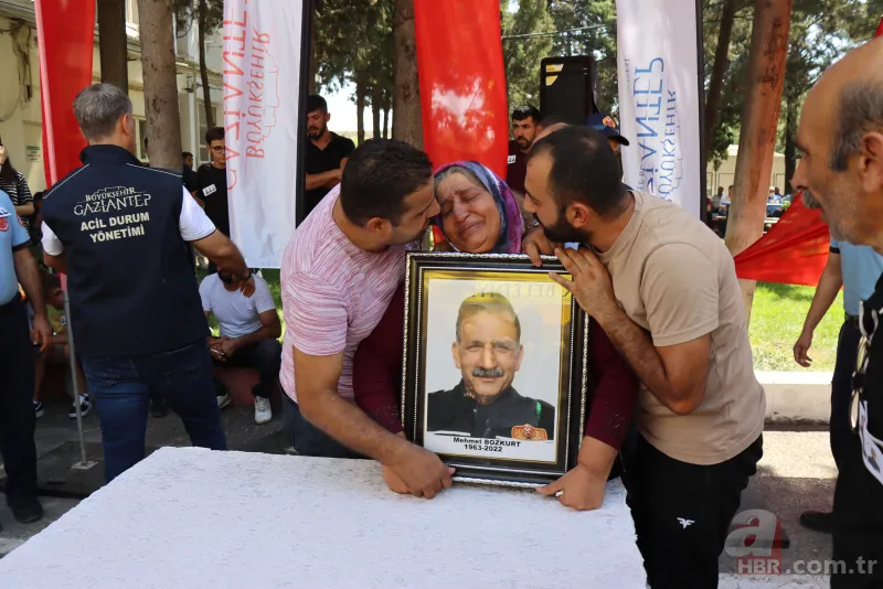 Gaziantep'teki kazada hayatını kaybedenlere veda! Gözyaşları içinde uğurlandılar 19