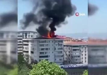 Bursa'da 6 katlı binanı çatısı küle döndü