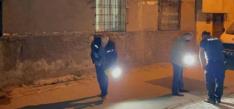 Adana’da silahlı saldırı! Pencereye çağırıp vurdular