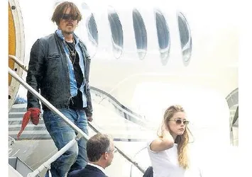 Johnny Depp eşi Amber Heard’i yastıkla boğmaya çalıştı