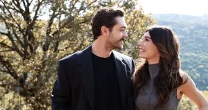 ‘Yıldızlar Bana Uzak’ Yakında atv’de!