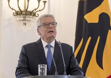Almanya Cumhurbaşkanı Gauck protesto edildi