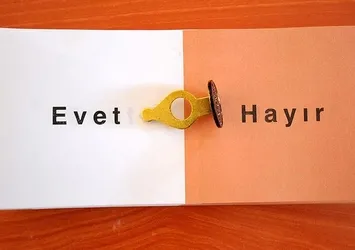 AK Parti'de referandum süreci için 6 bin kişilik ekip