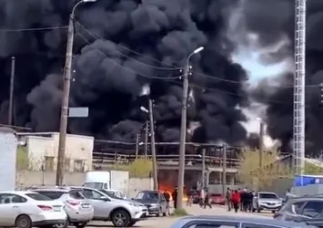 Rusya'da kimyasal madde tankerinde yangın