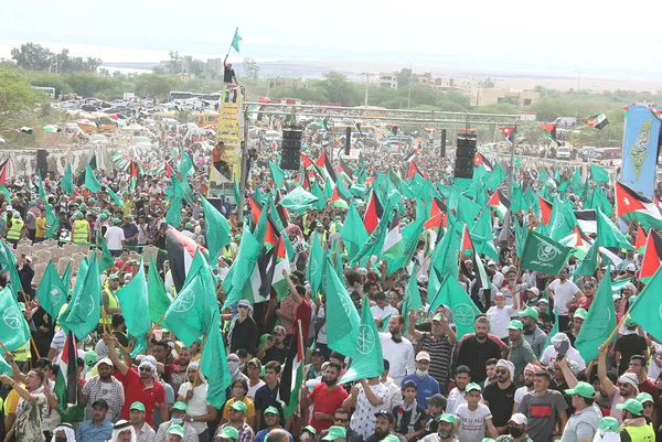 İran Dini Lideri Ayetullah Ali Hamaney Filistin direniş gruplarını kutladı! Filistin halkı kıyamda...
