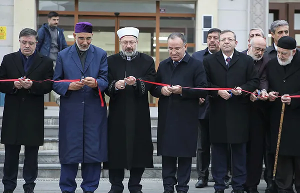 Adalet Bakanı Bekir Bozdağ’dan başörtüsü teklifi açıklaması! Halk oylaması olacak mı?