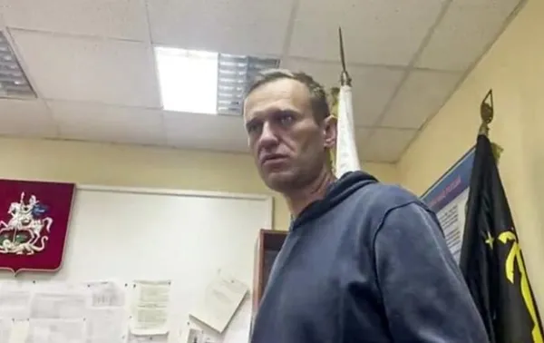 Rusya'nın Navalny operasyonunun görüntüleri ortaya çıktı! Karakolda mahkeme kurdular ve... - 8