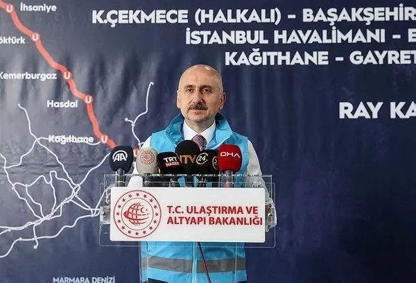 AK Parti'den metro hattına beton döken CHP'li Ekrem İmamoğlu'na sert tepki: Hesabını milletimiz sorar - 1