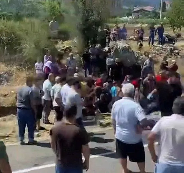 muglada-feci-kaza-yabanci-plakali-arac-yayaya-carpti-1720955955120.jpeg Muğla'da feci kaza! Yabancı plakalı araç yayaya çarptı - 1