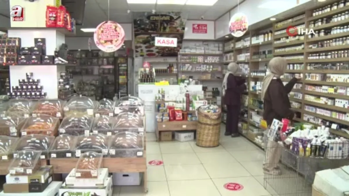 Kilosu 10 bin lira olsa da rağbet büyük: Yazın gözdesi bitkisel ürünler