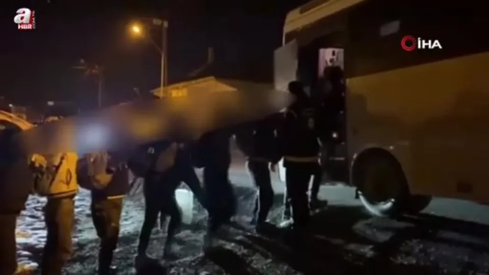 Van’da 3 organizatör tutuklandı