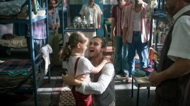 7. Koğuştaki Mucize oyuncuları kimler? 7.Koğuştaki Mucize konusu ne, nerede çekildi? Ne kadar izlendi? - 1