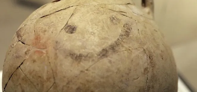 3 bin 700 yıllık tarihi eserdeki gülücük emojisine yoğun ilgi