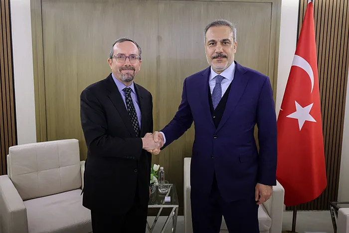 bakan-hakan-fidandan-riyadda-diplomasi-trafigi-1736696710433.jpg (AA)