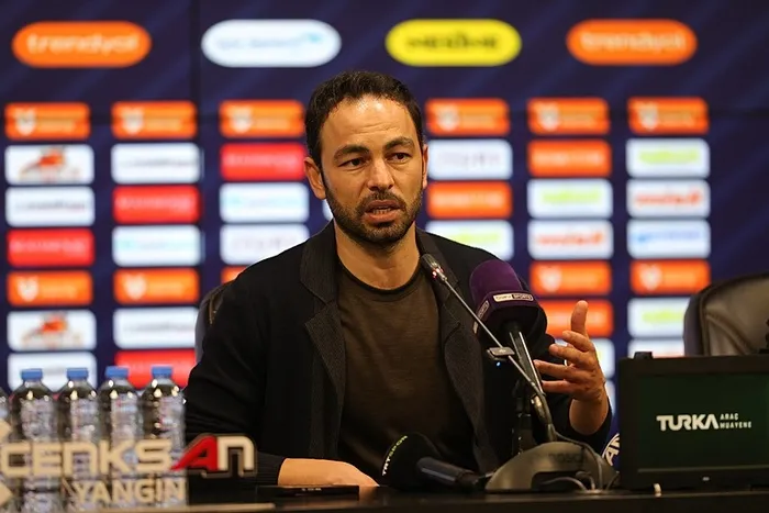 galatasaray-milli-araya-kayipla-girdi-sari-kirmizililar-sezonun-ilk-yenilgisini-aldi-1762712298227.jpeg Kocaelispor teknik direktör Selçuk İnan, karşılaşmanın ardından düzenlenen basın toplantısında konuştu (AA)