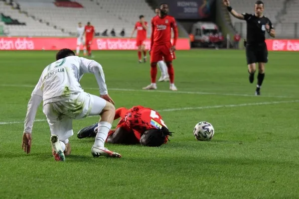 Konyaspor 1-1 Beşiktaş (2-3 penaltılar) MAÇ SONUCU (Maç özeti ve golleri izle) | Ziraat Türkiye Kupası karşılaşması - 3