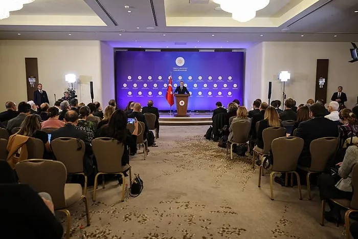 bakan-hakan-fidandan-ypgye-operasyon-mesaji-gerekirse-biz-yapariz-1736513191252.jpeg Bakan Fidan, Türkiye'nin aracılığıyla yapılan Tahıl Anlaşması sayesinde 33 milyon ton tahılın dünya piyasalarına girdiğini belirtti. (AA)