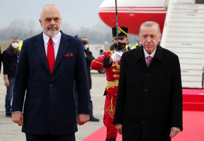 Son dakika: Başkan Erdoğan’dan Arnavutluk’ta deprem konutları teslim töreninde önemli açıklamalar