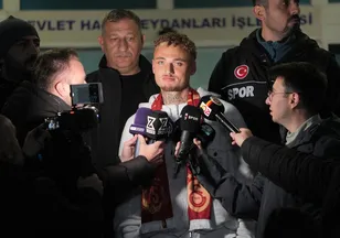 Galatasaray'ın yeni transferi Noa Lang İstanbul'da!
