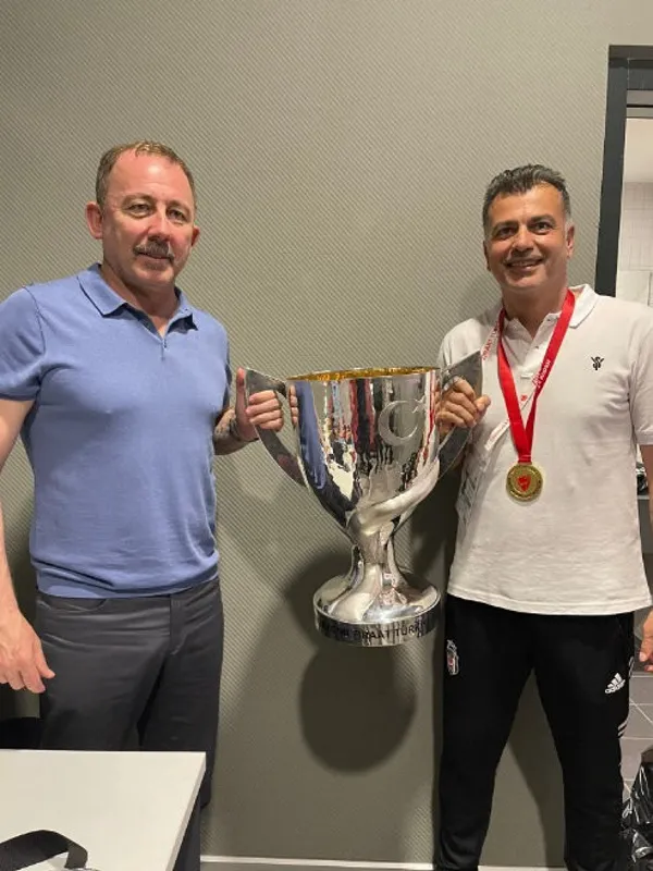Beşiktaş'ta flaş Sergen Yalçın gelişmesi! Yönetimden yeni teklif - 4