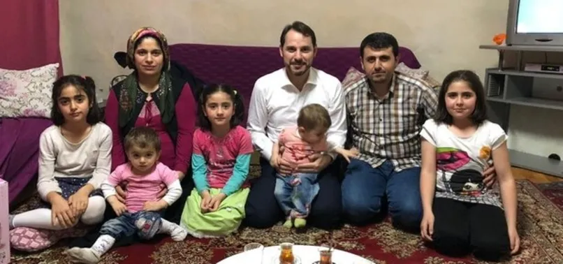 Hazine ve Maliye Bakanı Berat Albayrak iftarda o ailenin misafiri oldu