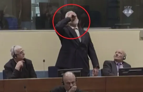 20 yıl hapis cezası olan Hırvat general mahkemede zehir içti - 1