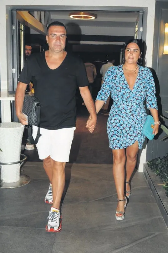 ihanet-itirafinin-ardindan-yeni-hamle-gulsah-saracoglu-gokhan-gozu-5-kez-affetti-1628746997429.jpeg İhanet itirafının ardından yeni hamle! Gülşah Saraçoğlu Gökhan Göz’ü 5. kez affetti - 1