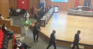CHP’den mecliste tek ses dayatması!