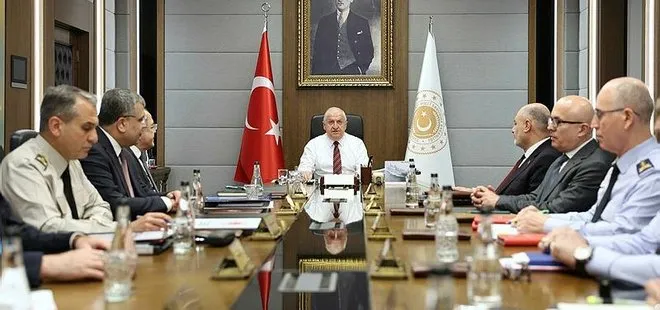 Bakan Yaşar Güler’den kuvvet komutanlarıyla kritik toplantı