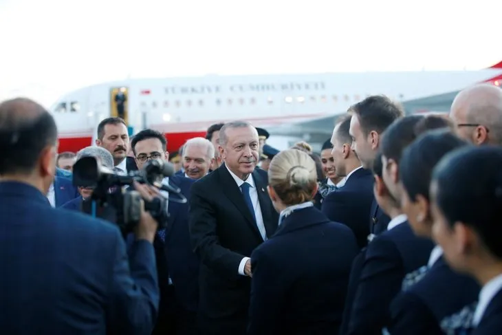 Cumhurbaşkanı’nı taşıyan uçak İstanbul Yeni Havalimanı’na indi