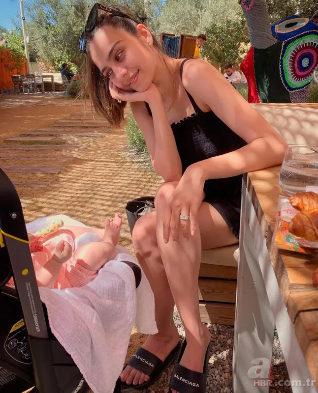 Mesut Özil ve Amine Gülşe Türkiye hazırlıklarına başladı! İşte yeni evleri 8