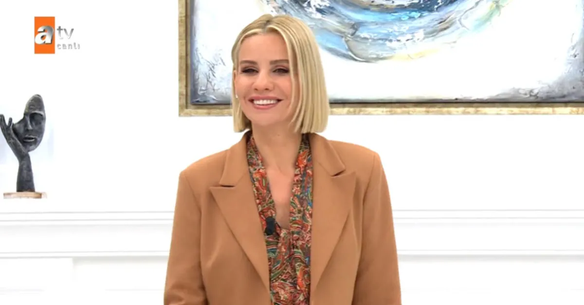 Esra Erol 14 Ekim Cuma tekrar yayın izle