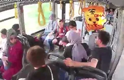 Bebeği heimlich manevrasıyla kurtardı