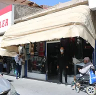 Tenteyi 2 aydır kıpırdatmıyor! Nedeni...