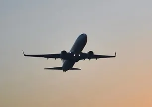 Uçuşlara olumsuz hava engeli! 38 sefer iptal