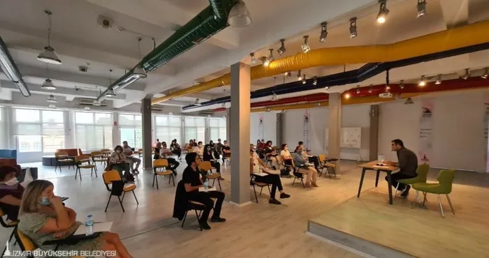 Son dakika: Birbirlerine girdiler! Enver Aysever Tunç Soyer’e dava açıyor