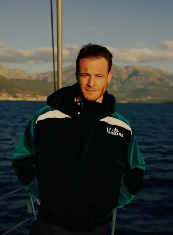 kerem-bursinden-korkutan-haber-ameliyat-masasina-yatti-1678281423966.jpg Kerem Bürsin'den korkutan haber! Ameliyat masasına yattı - 4