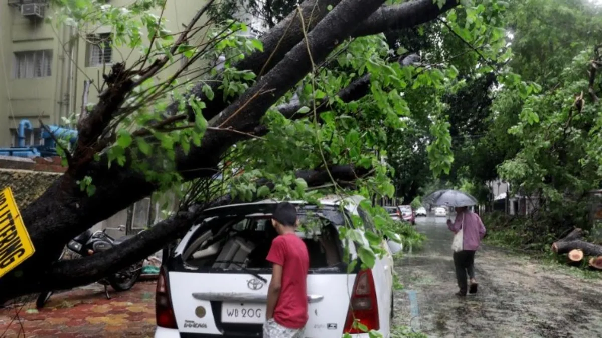 Remal Tropikal Kasırgasında acı bilanço! Hindistan ve Bangladeş’te 16 kişi öldü