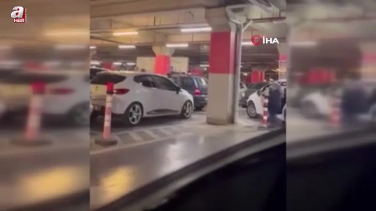 AVM otoparkında iki aile arasında kavga