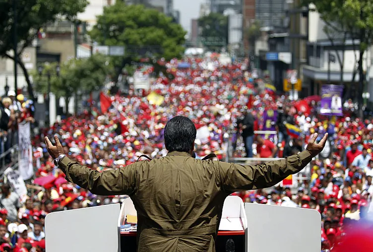 Otobüs şoförlüğünden devlet başkanlığına: ABD'nin kaçırdığı Venezuelalı lider Nicolas Maduro