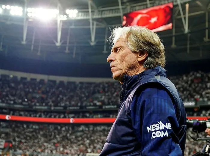 jorge-jesusdan-derbi-sonrasi-aciklama-bu-sene-sampiyonluga-oynayan-5-takim-var-1664744542360.jpg Jorge Jesus'tan derbi sonrası açıklama: Bu sene şampiyonluğa oynayan 5 takım var - 5