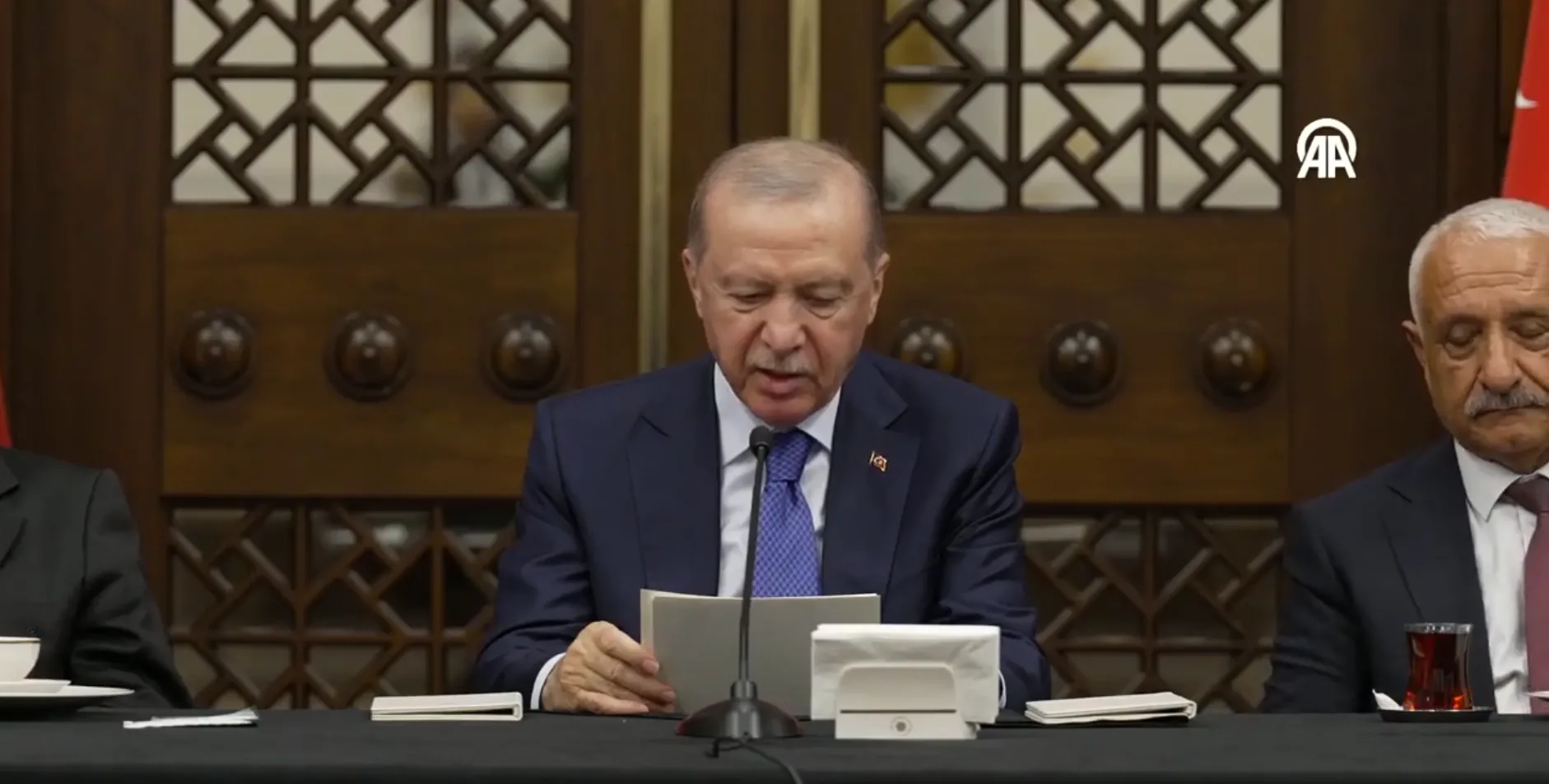 Başkan Erdoğan'dan net mesaj: Yıl sonuna kadar 500 cemevine hizmet sunacağız