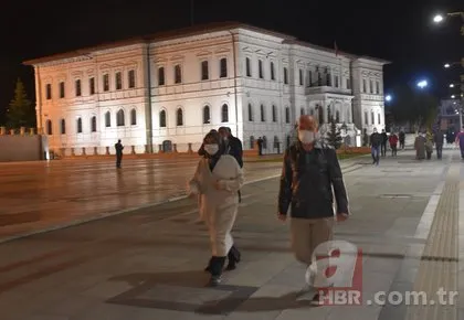 Sokağa çıkma kısıtlaması sona erdi Sivas’ta vatandaşlar sokağa akın etti