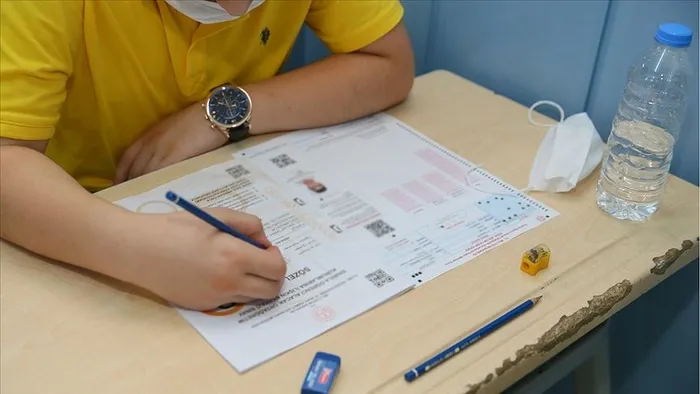 DGS soru ve cevapları açıklandı mı 2024? 30 Haziran DGS soru ve cevap anahtarı PDF indir! A-B-C-D soru kitapçığı...