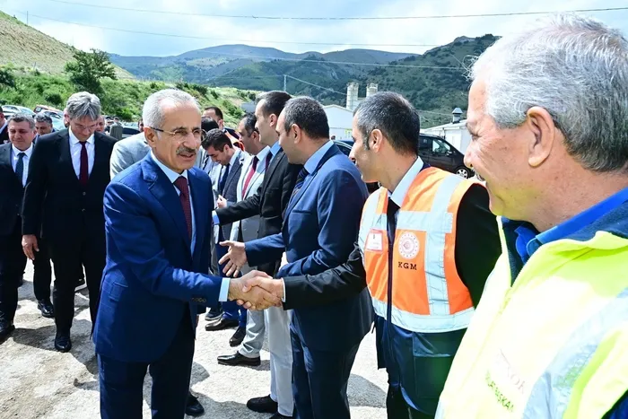 Dev projede sona doğru! Bakan Abdulkadir Uraloğlu KOP Tüneli'ni yerinde inceledi - 8