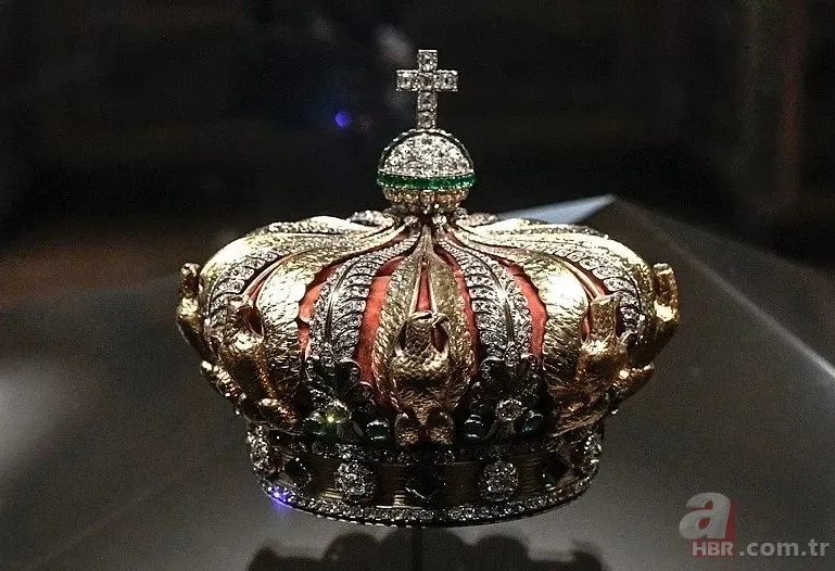 Louvre müzesindeki 7 dakikalık hırsızlığın bedeli dudak uçuklattı 2