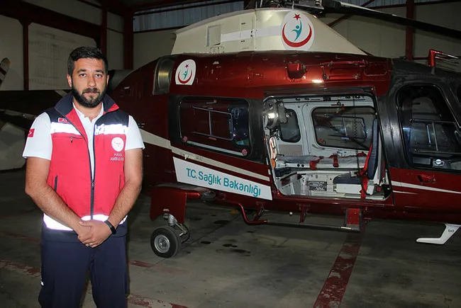 Türkiye’yi ağlatan fotoğraf! Beril bebeği bir an bırakmayan sağlık çalışanı konuştu - 5